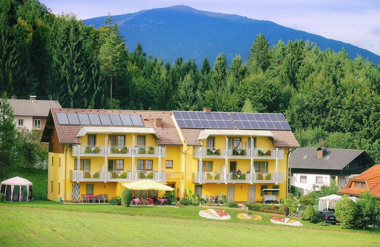 Gaestehaus Goetz Drobollach am Faakersee Buitenkant foto