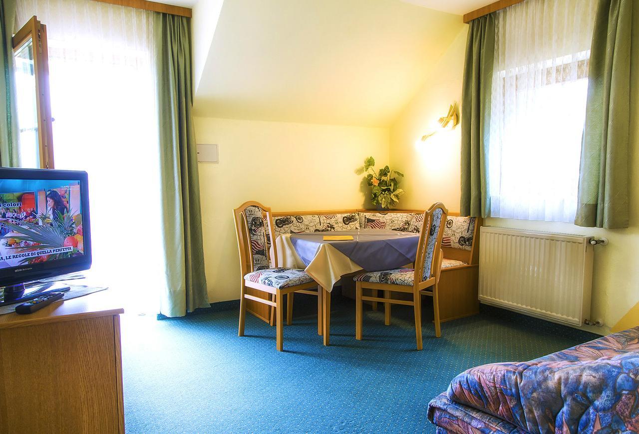 Gaestehaus Goetz Drobollach am Faakersee Buitenkant foto