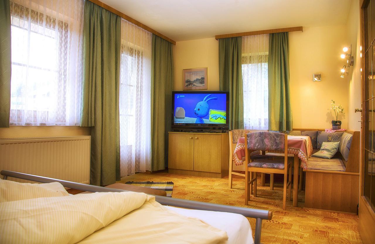 Gaestehaus Goetz Drobollach am Faakersee Buitenkant foto