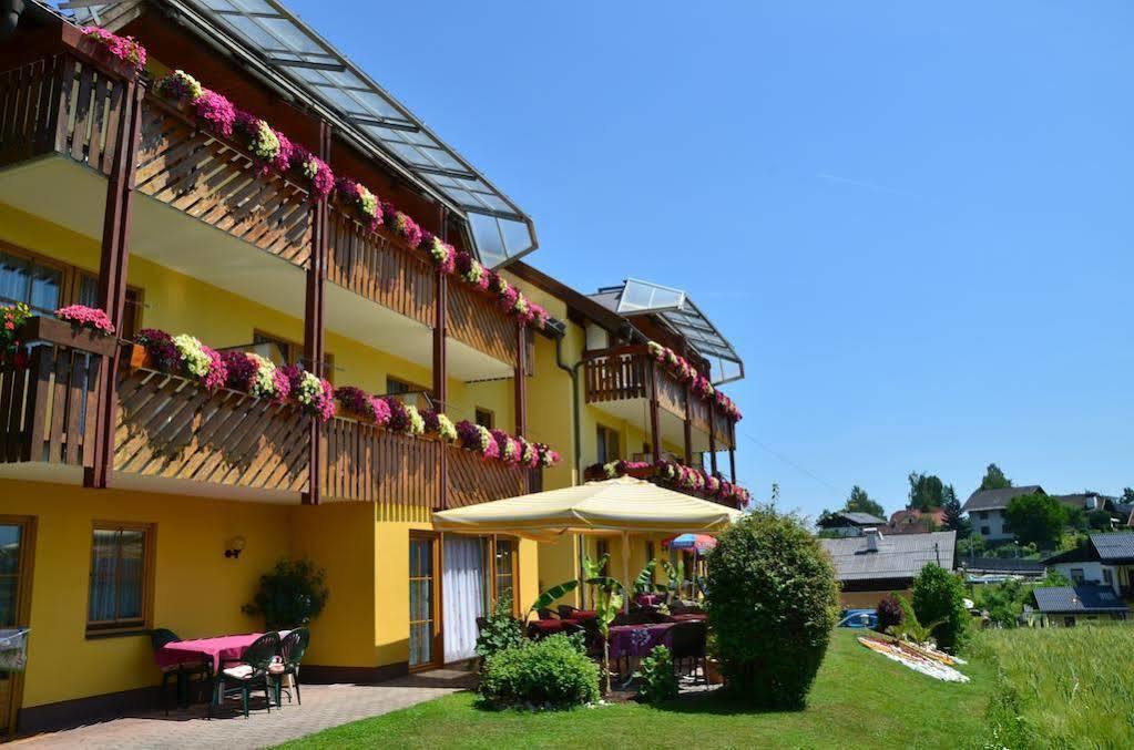 Gaestehaus Goetz Drobollach am Faakersee Buitenkant foto