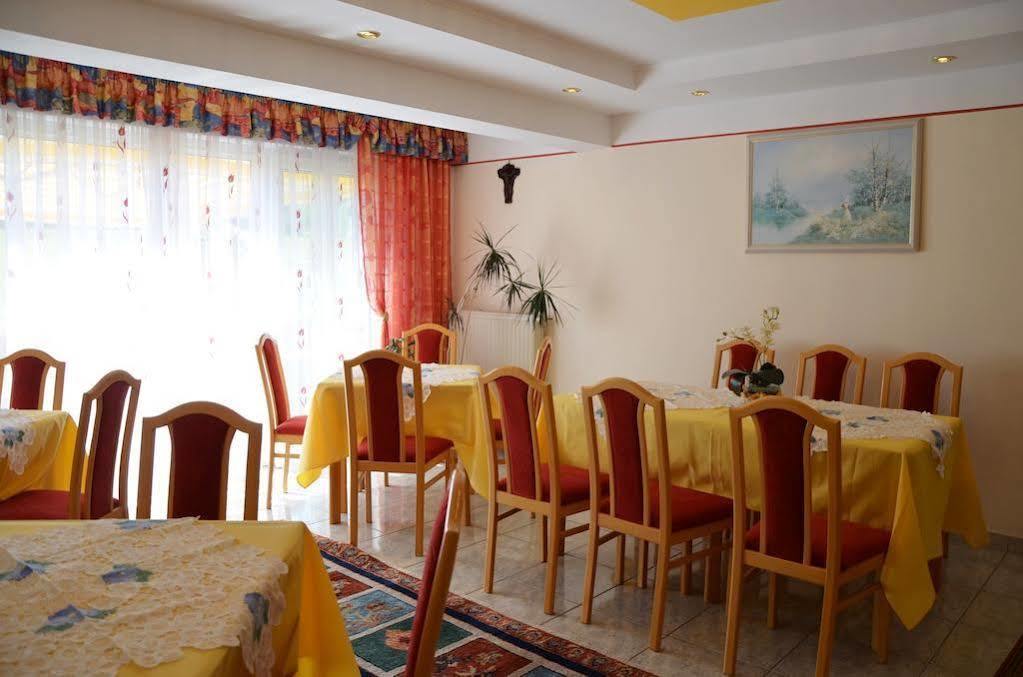 Gaestehaus Goetz Drobollach am Faakersee Buitenkant foto